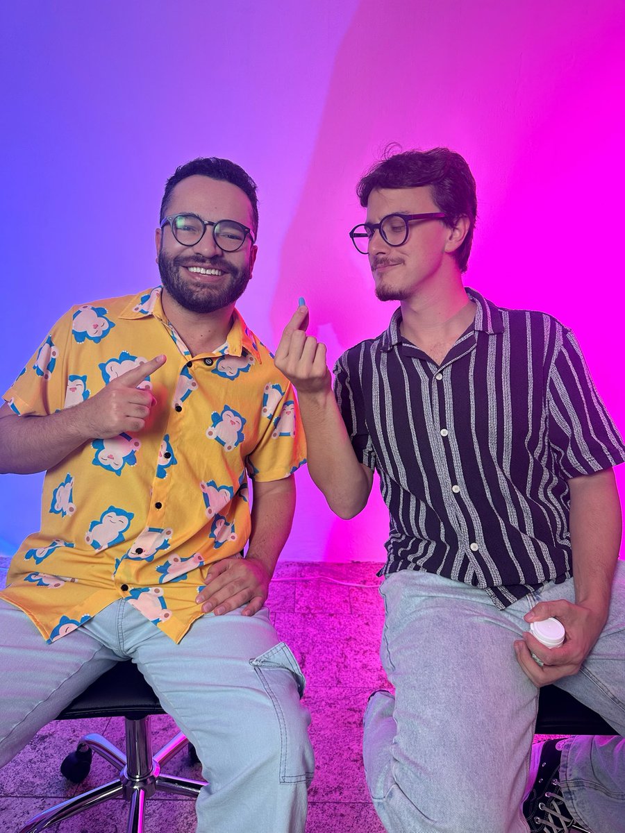DoutorMaravilha's tweet photo. VEIO AÍ 🔥🌈

Vídeo falando sobre acesso à PrEP, DoxiPEP, injetáveis, no Brasil

Com o querido @cortezpsol https://t.co/iYGxp87E8S