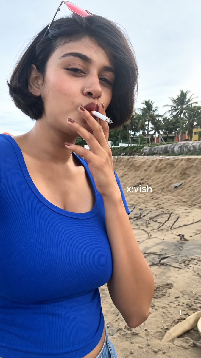 BLOODYxBADDIE's tweet photo. She is not Genz But she is the perfect meaning of Genz Baddie 🔥#Oviya https://t.co/ck3v8UWO7I
