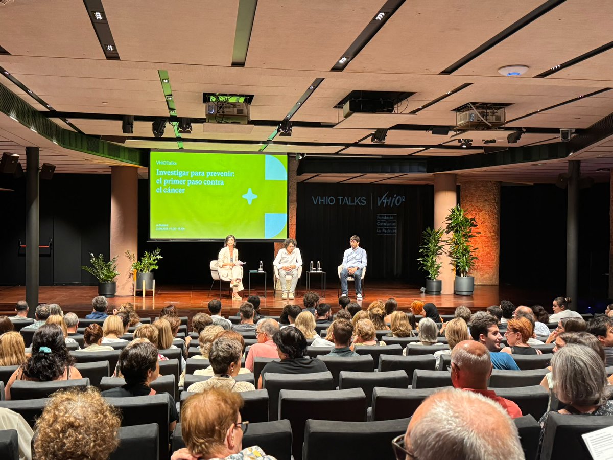 VHIO's tweet photo. ¿Se puede investigar sobre prevención en cáncer?

Hoy, en las #VHIOTalks26, especial 20 aniversario con Marcos Malumbres y @seoaneja.

Modera @samantavillar 🎤

📍 En @LaPedrera_BCN https://t.co/mJFyrzVQDt