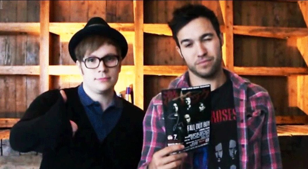 _blueber_ry's tweet photo. lies!!! it’s pete and patrick obv https://t.co/CefY2x3bw9