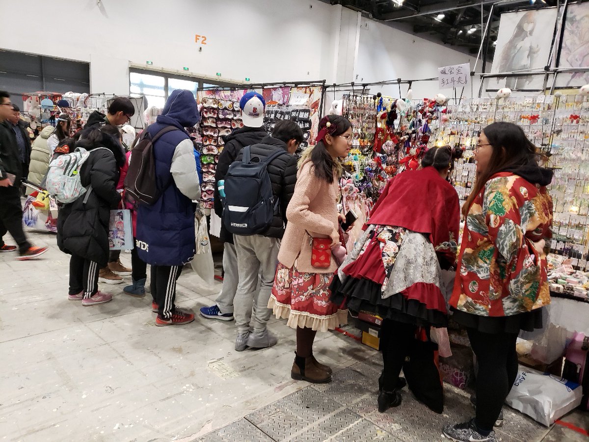 AllisonTousom's tweet photo. Just had the best time at the city’s anime convention! Met amazing creators, scored limited-edition merch, and cosplayed my favorite character—total weekend win ， https://t.co/3s63epWqmN