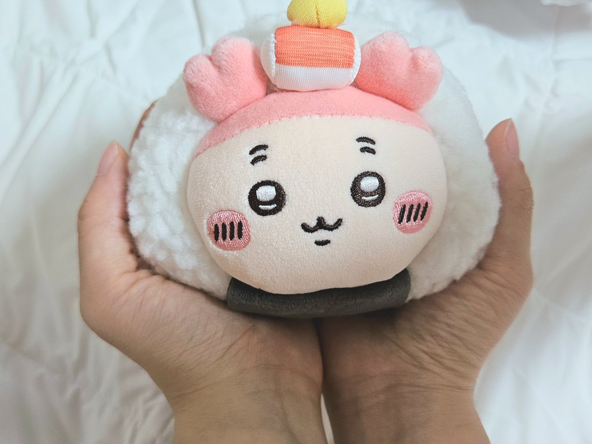 kanimom0829's tweet photo. 카니 주먹밥이 생각보다 무쟈게 크다는 사실을 알고 계신가요 https://t.co/uREkPlASMM