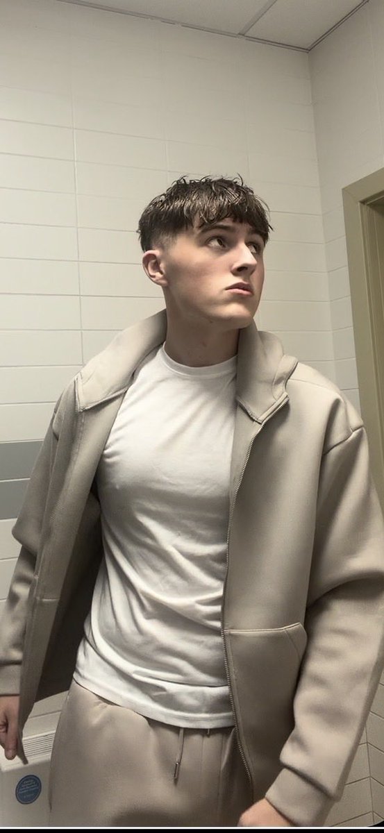 Python69HD's tweet photo. Rate the fit 😘😏 https://t.co/rj5ao948VU