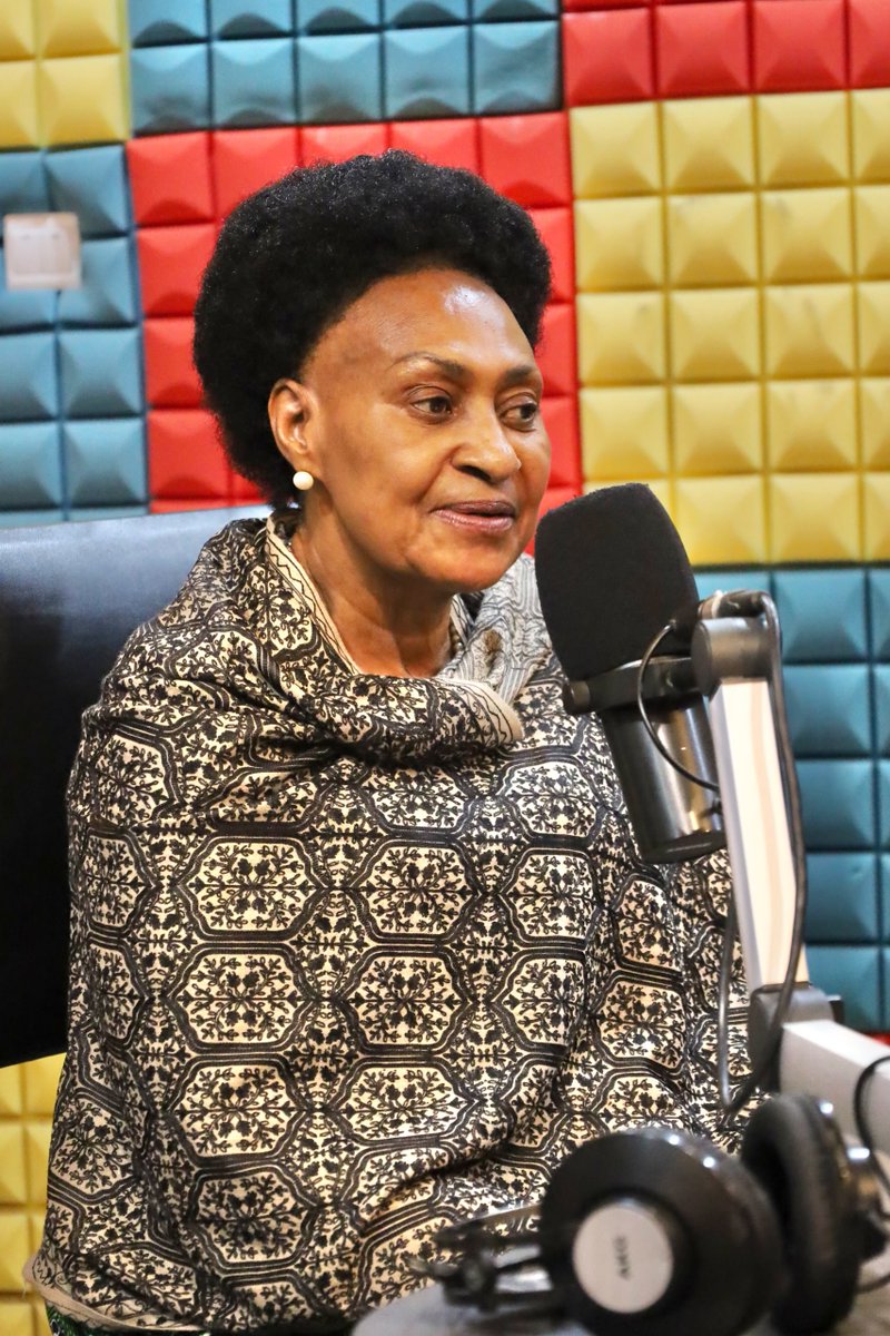 Mglsd_UG's tweet photo. Happening now: talkshow on Radio 7, 100.7fm in Masindi. Hon.@JacqueMbabazi, addressing issues affecting older persons; including; access to health services, enhancement of the grants, plans to address errors in national IDs of the elderly, and alot more. @NIRA_Ug @GCICUganda https://t.co/t6NJAfcYcF