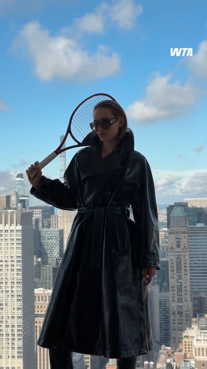 lildarkcage's tweet photo. demure princess                          cyberpunk diva https://t.co/maAttpyGiZ