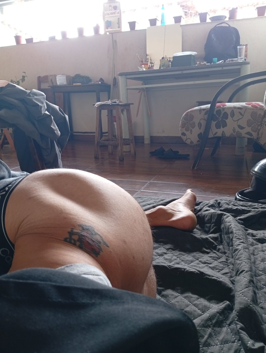 pervertideh's tweet photo. Como é bom gozar 😋 https://t.co/aJU7mkas2q