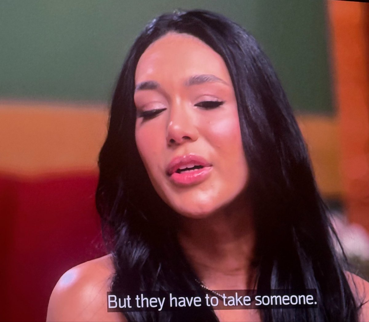 NotACuteLookBoo's tweet photo. BS! The cops don't have to take you. He wanted to press charges after you beat him and they couldn't de-escalate the situation. You’re a man-beater! #90dayfiance #90daythelastresort https://t.co/NukLcoMMh0