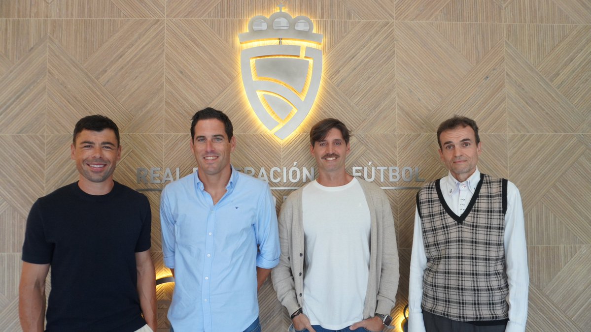 FutbolAstur's tweet photo. Nuevo seleccionador para la sub-14 masculina
https://t.co/fOzlrex9mw https://t.co/9Y8aFrazes