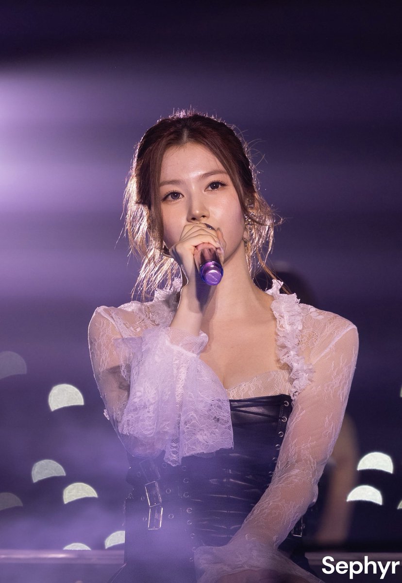 m_0324lv's tweet photo. 260712 TWICE THIS IS FOUR FINALE 

#트와이스 #TWICE #SANA #サナ #사나
#TWICE_THIS_IS_FOR_WORLD_TOUR_FINALE_IN_SEOUL https://t.co/gbTVGNSmaD