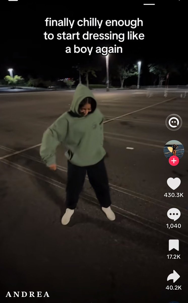 glitteryfem's tweet photo. i’m tired of the gender roles wearing sweat pants and a hoodie isn’t a boy thing https://t.co/bE6gi9XfcU