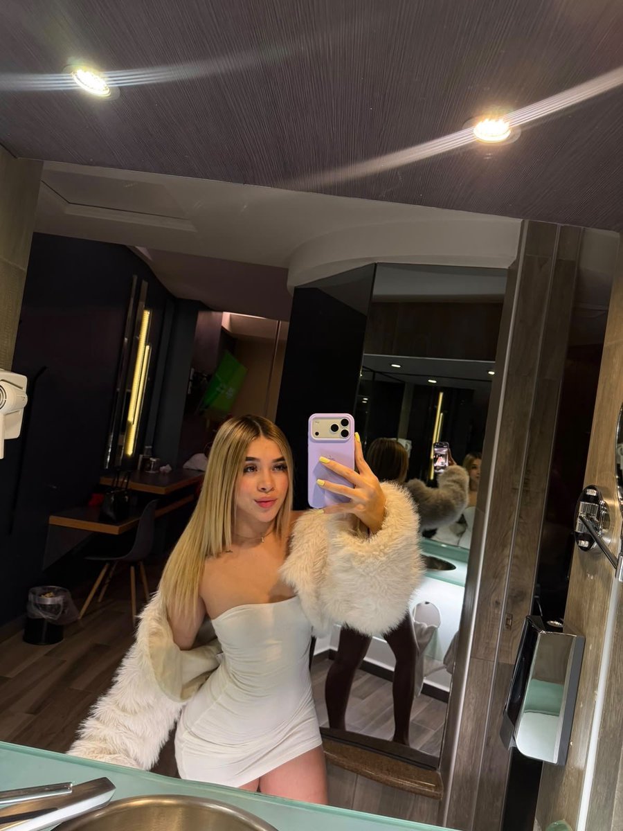sophirubioyarr's tweet photo. Lindo martes amor 😋✨ https://t.co/yhXGX4o5qM
