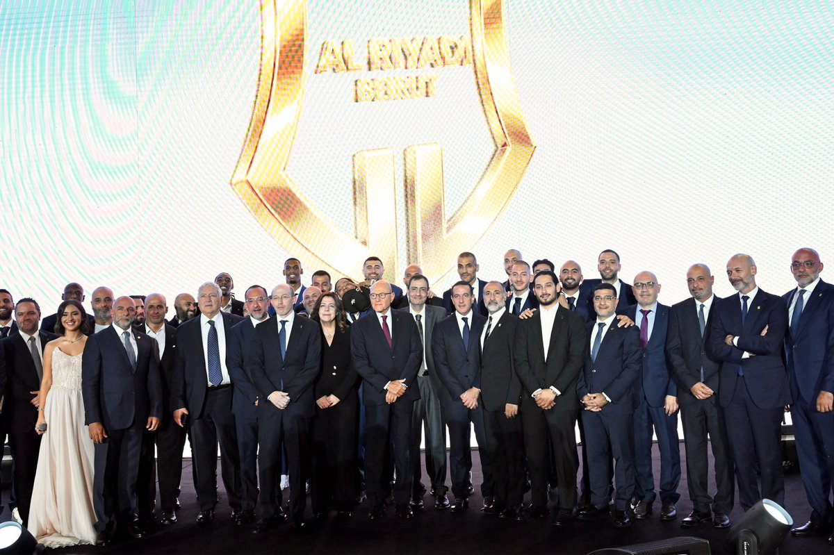 brahimzeidan's tweet photo. ليلة حلوة مع أهل الرياضة والأصدقاء في العشاء السنوي لـ النادي الرياضي بيروت في نادي اليخوت – زيتونا باي.
أجواء بتشبه بيروت… محبة، رياضة، ورفقة حلوة. 💙🏀 https://t.co/59BkzA4J0G