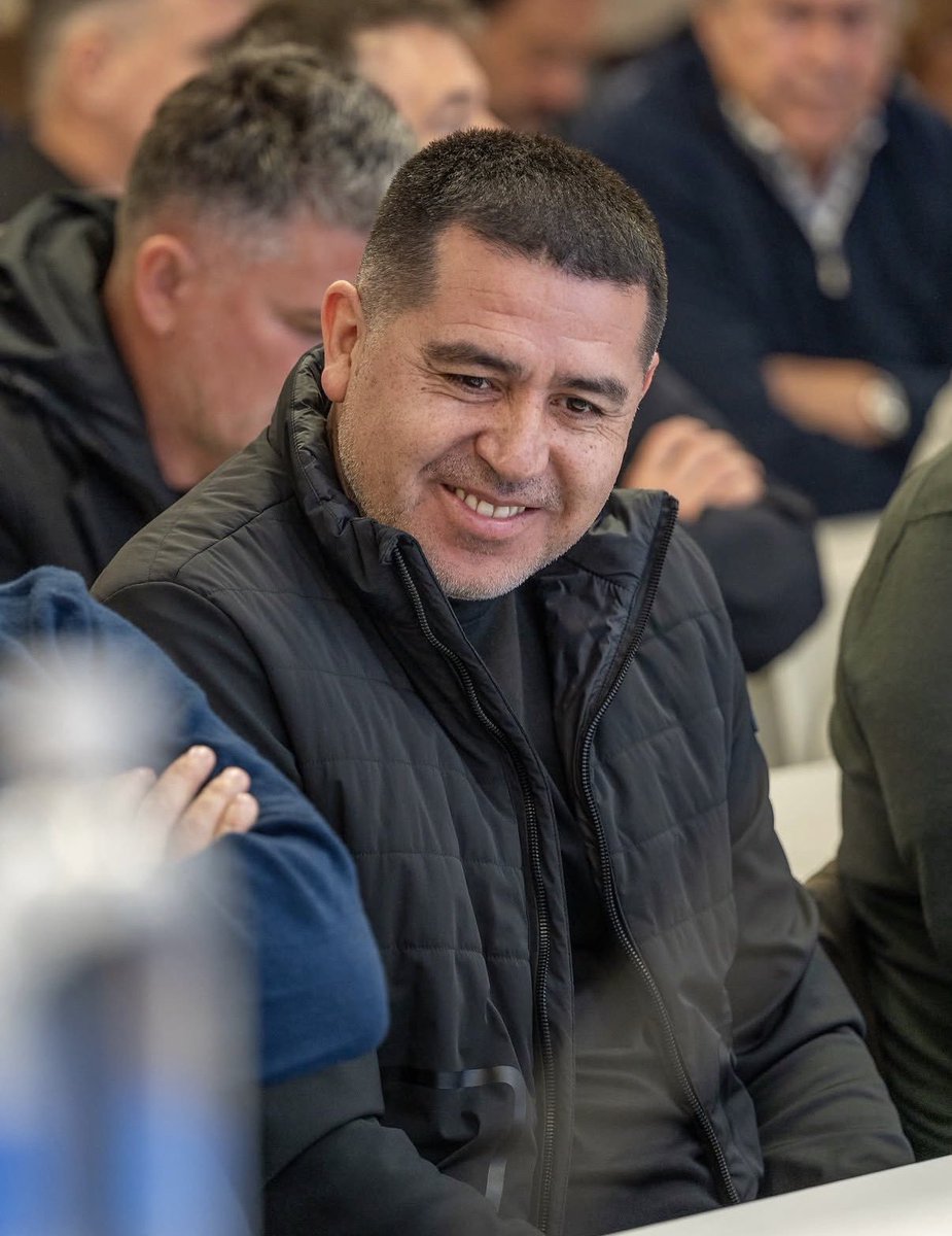 la12tuittera's tweet photo. ✅JUAN ROMÁN RIQUELME, presente en la Reunión de Comisión Directiva de la @AFA y @LigaAFA. https://t.co/go0WqOzFR2