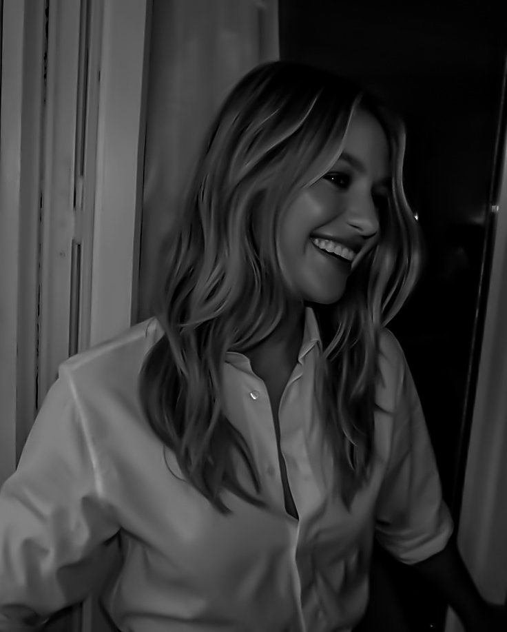 lenaluthorco's tweet photo. ⠀⠀⠀⠀⠀⠀⠀⠀𝓦 𝙸𝙵𝙴'𝚂 𝙲𝙰𝙺𝙴 𝙳𝙰𝚈  !

happy birthday to the mrs. luthor, my pretty wifey, my perfect partner and the great love of my life. i love you kara zor-el! Thank you for letting me take care of you and for giving me the best and happiest moments of my life. https://t.co/rJa8vNQucj