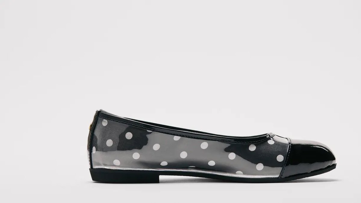 pantheressluv's tweet photo. flats designed by pinkpantheress herself via google chrome’s unfinished projects 🥿 https://t.co/xiQqLEGJJt