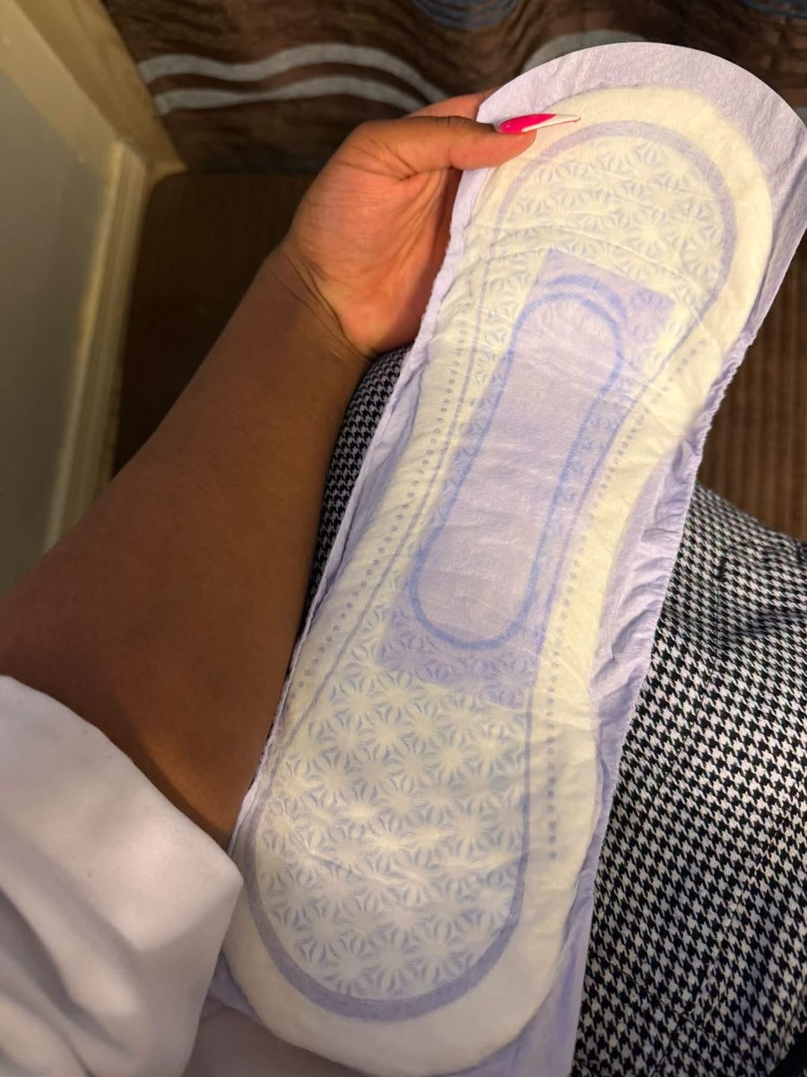 flyxpress's tweet photo. I asked her to send me a picture of it 🤣 https://t.co/RgmU4FJER2
