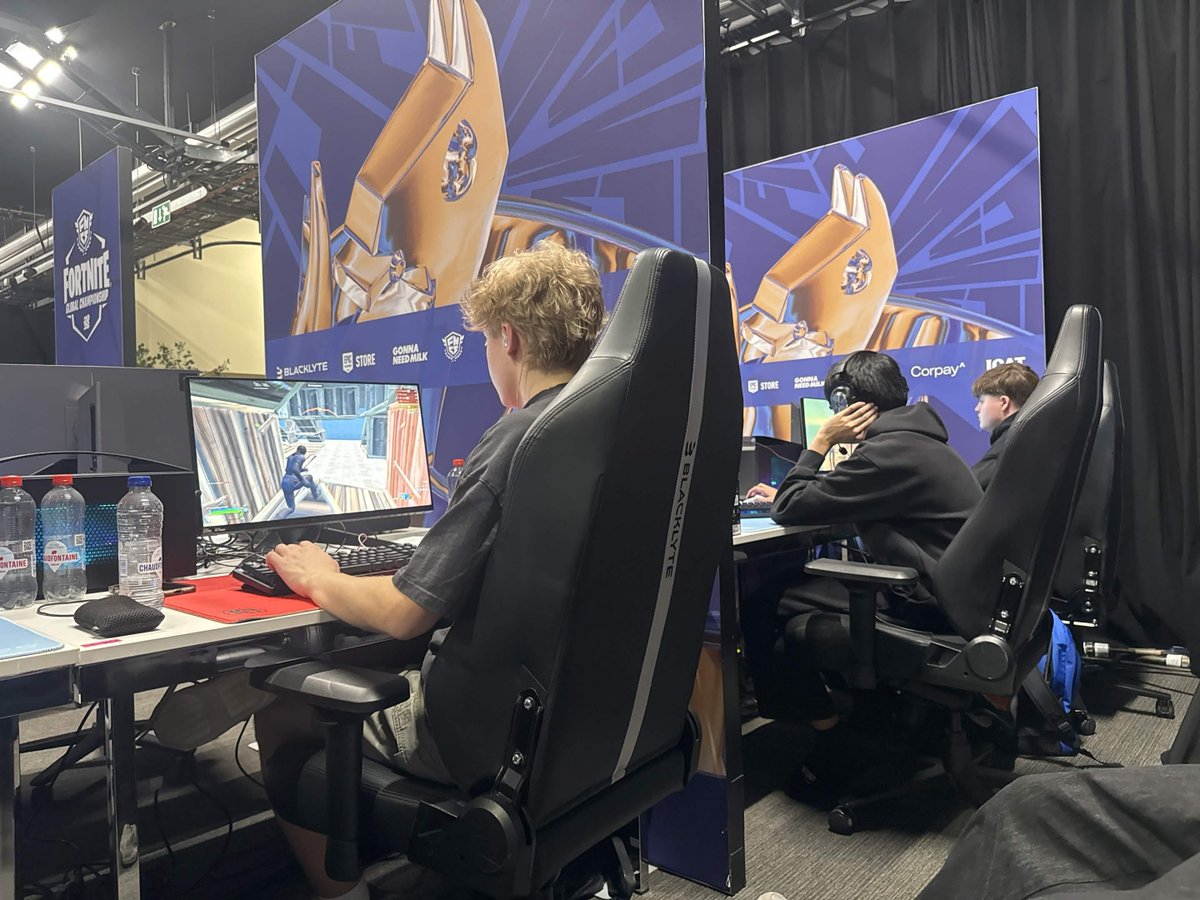 DVSOCE's tweet photo. First look at the Global Championship Practice Room π₯
We're ready to dominate this weekend! #StayDevious https://t.co/0c1rD8HpQE
