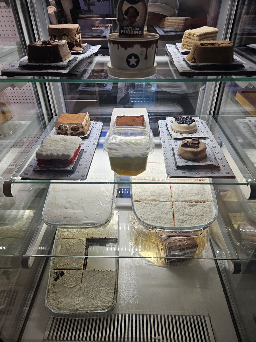 tjarb_z's tweet photo. Blue Star Cafe

الكوفي جميل 👌
المشروبات الساخنة حلوة والباردة حساوي لاتيه لابأس و الحلويات  عادية عبارة عن طوكيو 
الاسعار مقابل الجودة و الكمية 💯 كان هناك خصم اليوم الوطني 20٪ فقط في الصباح 
العاملين متعاونين ويقدمون افضل خدمة🌹

#الدمام
#كوفيهات

https://t.co/WbDmnj8kpN https://t.co/b0UsNbFcnG