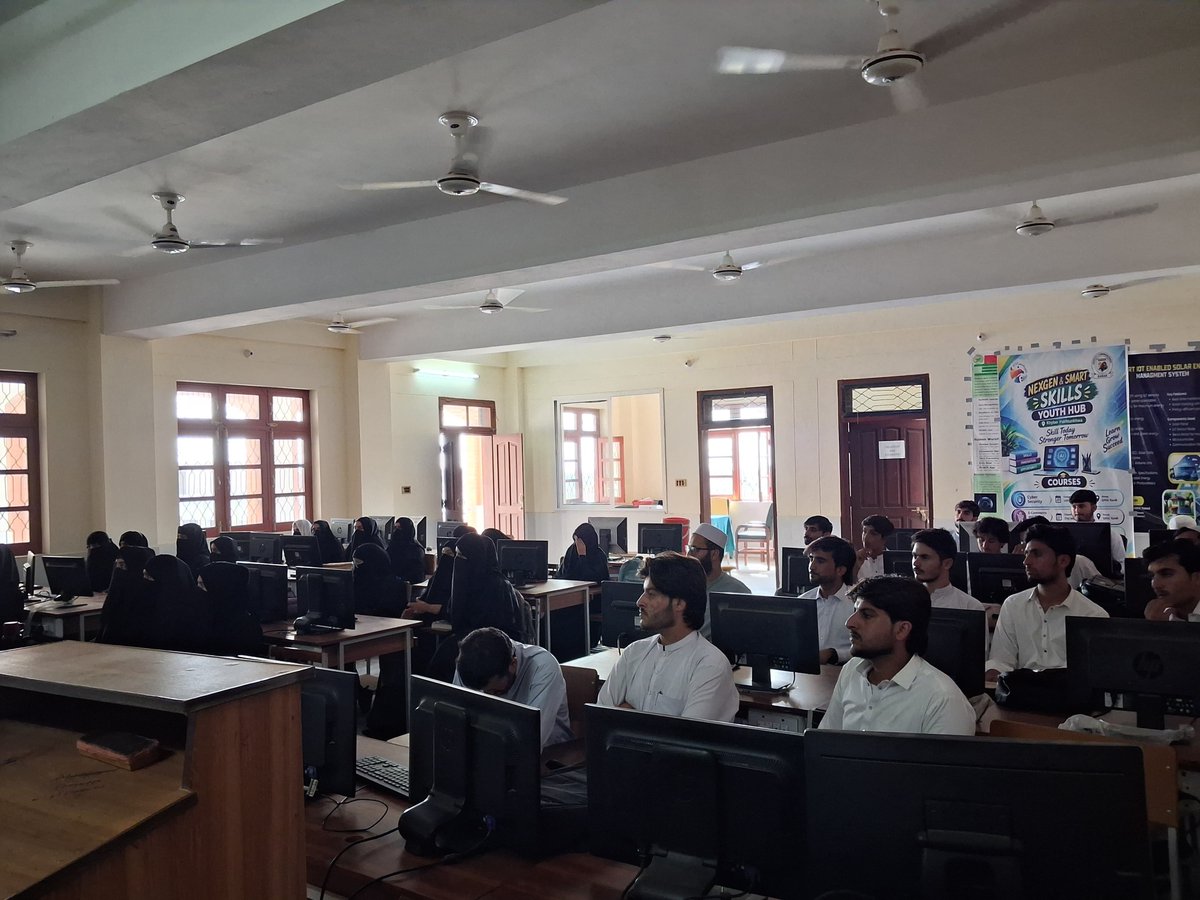 DYOKarak's tweet photo. Under District Administration Karak &amp; Director Youth Affairs KP, District Youth Office Karak continues Day 08 of AI Modules at GPGC Karak under KP Youth Policy 2026, CS Initiative &amp; NexGen Skills Hub, focusing on AI tools, text/image generation &amp; practical applications.
#AI https://t.co/x6EuDxzf4S