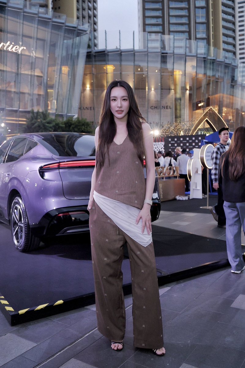 kullathee's tweet photo. นางแบบคนนี้ชื่ออะไรหรอคะ สวยมากเลย 

ENJOY X PRESS EFW2026 #ELLEFashionWeek2026PressxEnjoy 
#ELLEFASHIONWEEK2026 https://t.co/dw4HQLOVal