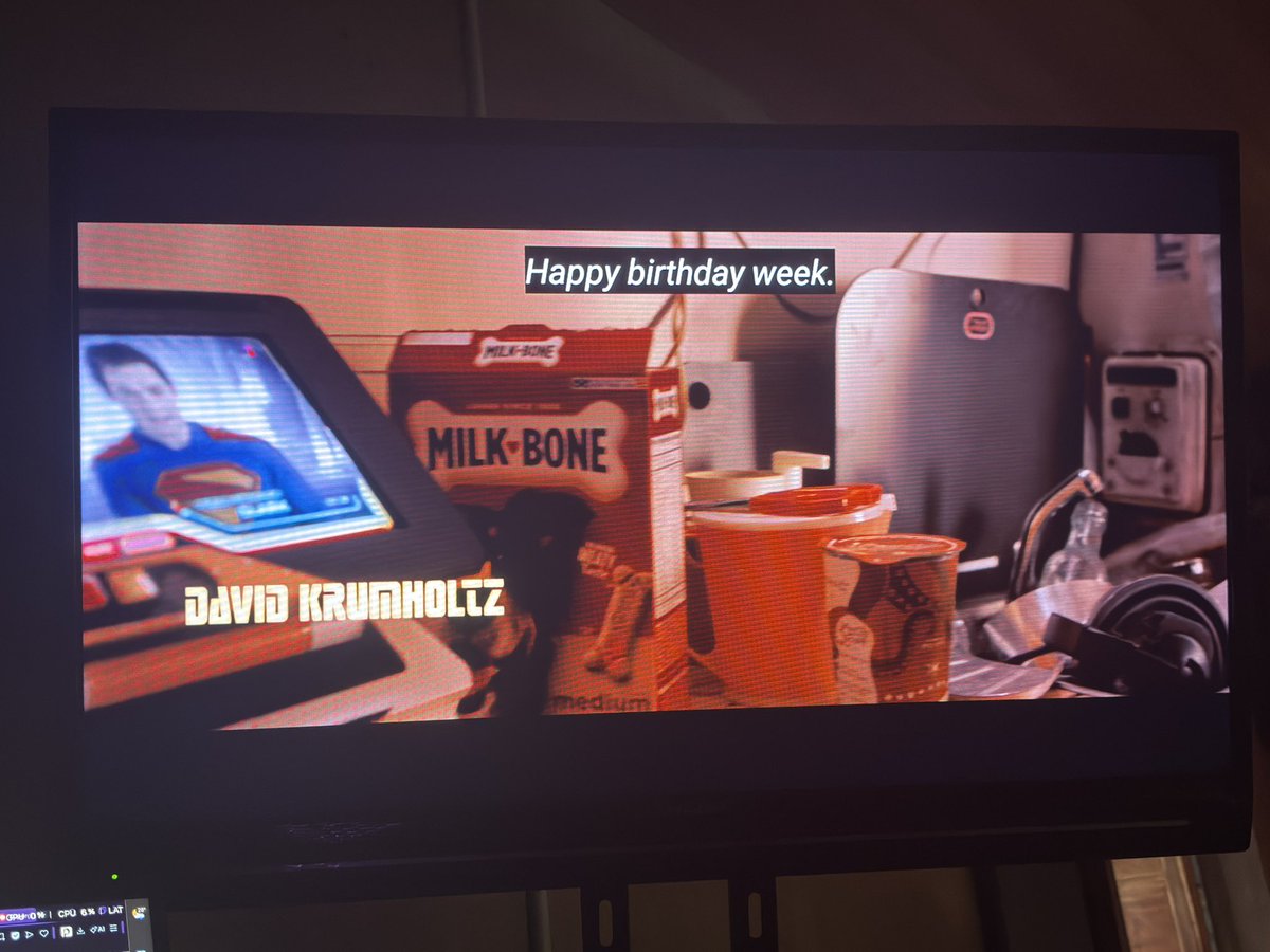 PapurrCat's tweet photo. Rewatching Supergirl’s birthday on my birthday because I can do this once a year now btw https://t.co/OL4Pl6RqoF