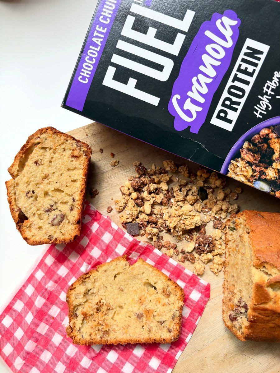 CarleneAndemda's tweet photo. Banana bread with granola

I make this banana bread regularly because it’s simply delicious: sweet, full of banana flavor, and easy to customize. Granola with chocolate chunks and pecans adds flavor, crunch, and makes it slightly drier. Recipe
• https://t.co/YU04deAoec