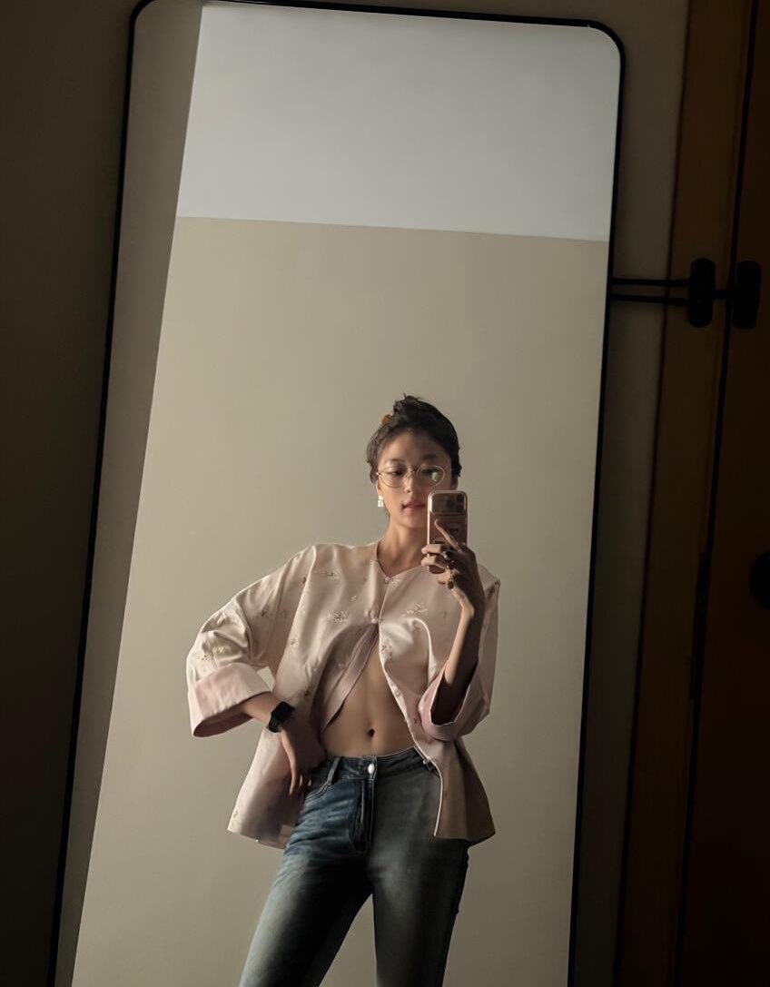 sunqianfirst's tweet photo. Her mirror selfie game is actually insane

~ #SunQian https://t.co/oDptOvvkRD