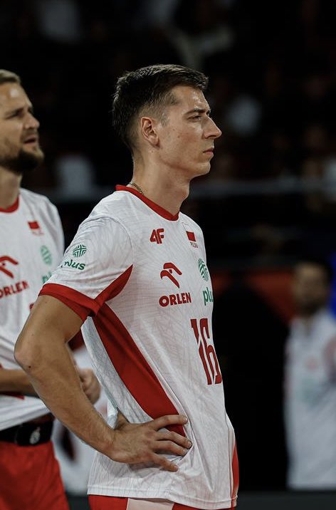 SIRVolleyPG's tweet photo. La Polonia di @_kamil_semeniuk_ è in semifinale!

#BlockDevils #EuroVolley2026 https://t.co/JyAuHurOFv
