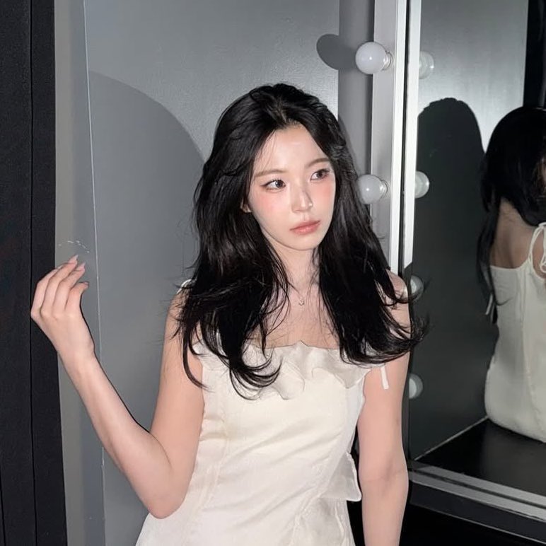 jiheonniy's tweet photo. https://t.co/ZmBrdQxgxu
