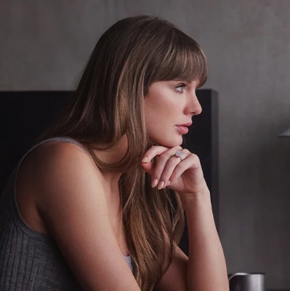 loveergame's tweet photo. RT @updateswiftbr: 🚨🚨🚨🚨🚨🚨

PATIENT ZERO
NOVO SINGLE DE TAYLOR SWIFT
25 DE SETEMBRO https://t.co/hC4Dv138DN