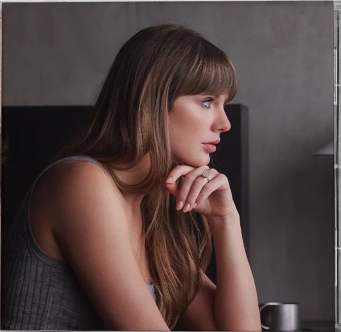 sparkyhowlett's tweet photo. @taylorswift13 WE WILL BE THERE https://t.co/UgtYDJhnlq