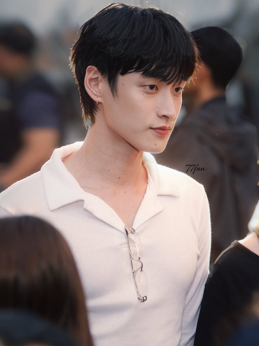 77fan0718's tweet photo. 🐶&amp;☀️
#ELLEFASHIONXNOUR 
#bossirr 
#NourTheSeries https://t.co/ah3N2ueRGG