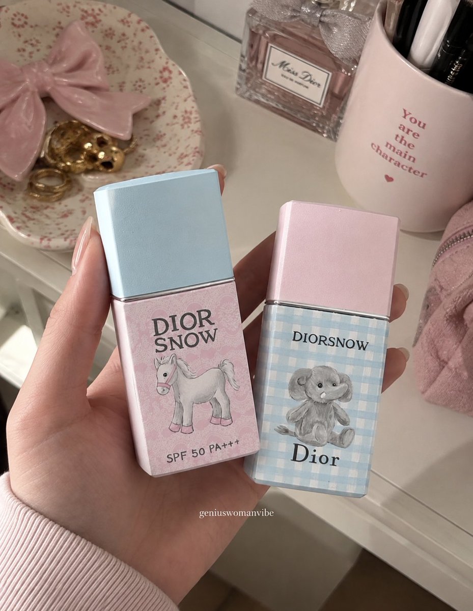 geniuswomanvibe's tweet photo. dior https://t.co/CU8iBZwWQw