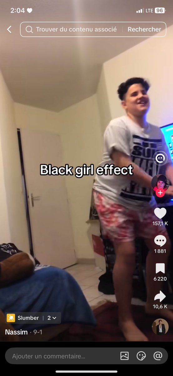 barkgrl's tweet photo. your “black girl effect” is imitating black men ????? 😭😭😭 https://t.co/AqSnOXbVBP