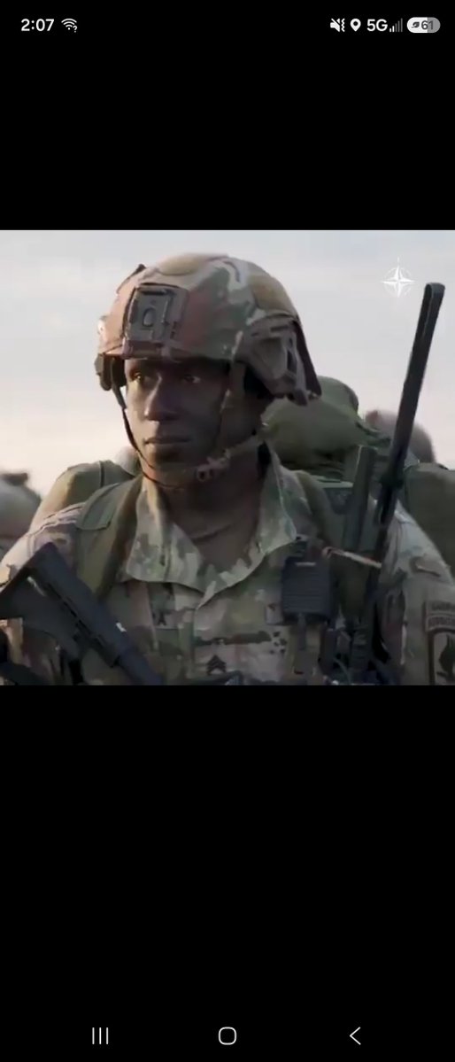 Glackatron's tweet photo. @RealAlexJones You might be blind retard. I read you're whole post and this is the first frame I see of the video auto playing https://t.co/s0kqdiPpJb