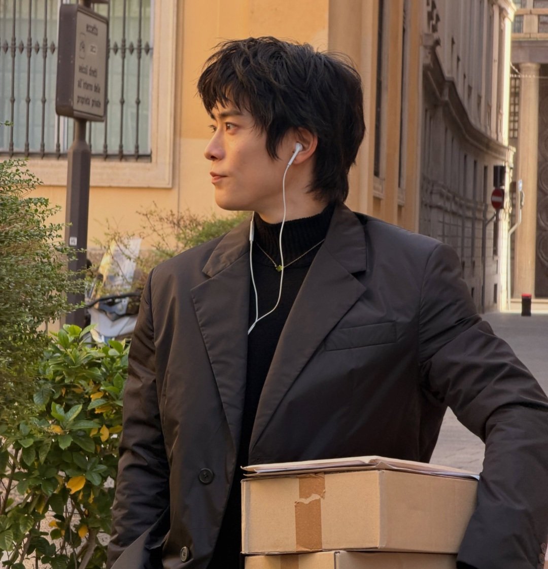 lunchwluffy's tweet photo. big fan of jaehyun's new Instagram post https://t.co/ZP8UGrdetd