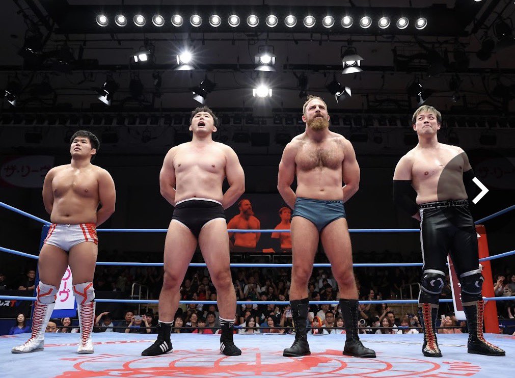 goshiozaki54039's tweet photo. 俺もくらったことがあったようななかったような長官の恐ろしい脇固めでした。

後楽園ホールありがとうございました🫡

#ajpw
#王道T2026 https://t.co/1WkdzLV45u
