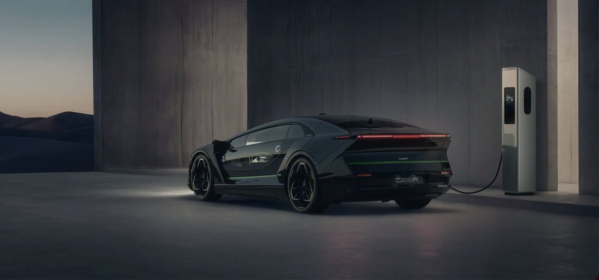 kotecinho's tweet photo. CEER EXOBOT Sedan