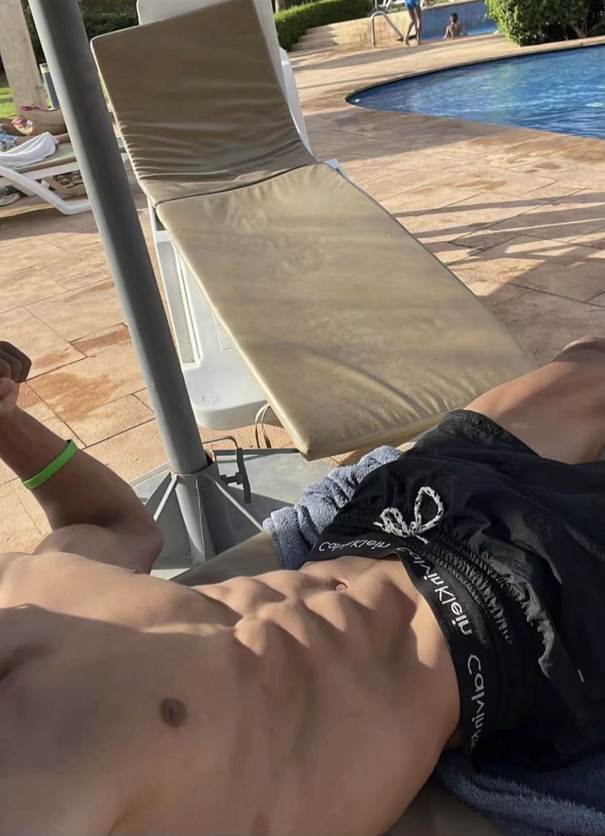 LucaStr8Boy's tweet photo. Wataaa ☀️💦🔥 https://t.co/8WzgcayjIn