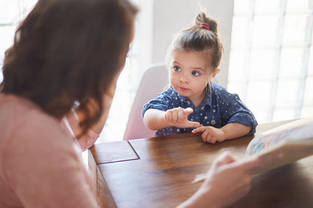 ChildCareEd's tweet photo. #belonging #communication #observation #routines Getting to Know Toddlers: The Questions That Help Teachers Support Their Needs: Teachers can better support toddlers by asking families about routines, communication cues, temperament, comfort strategies,… https://t.co/xKHiFzi4pH https://t.co/YWfAar78Hy