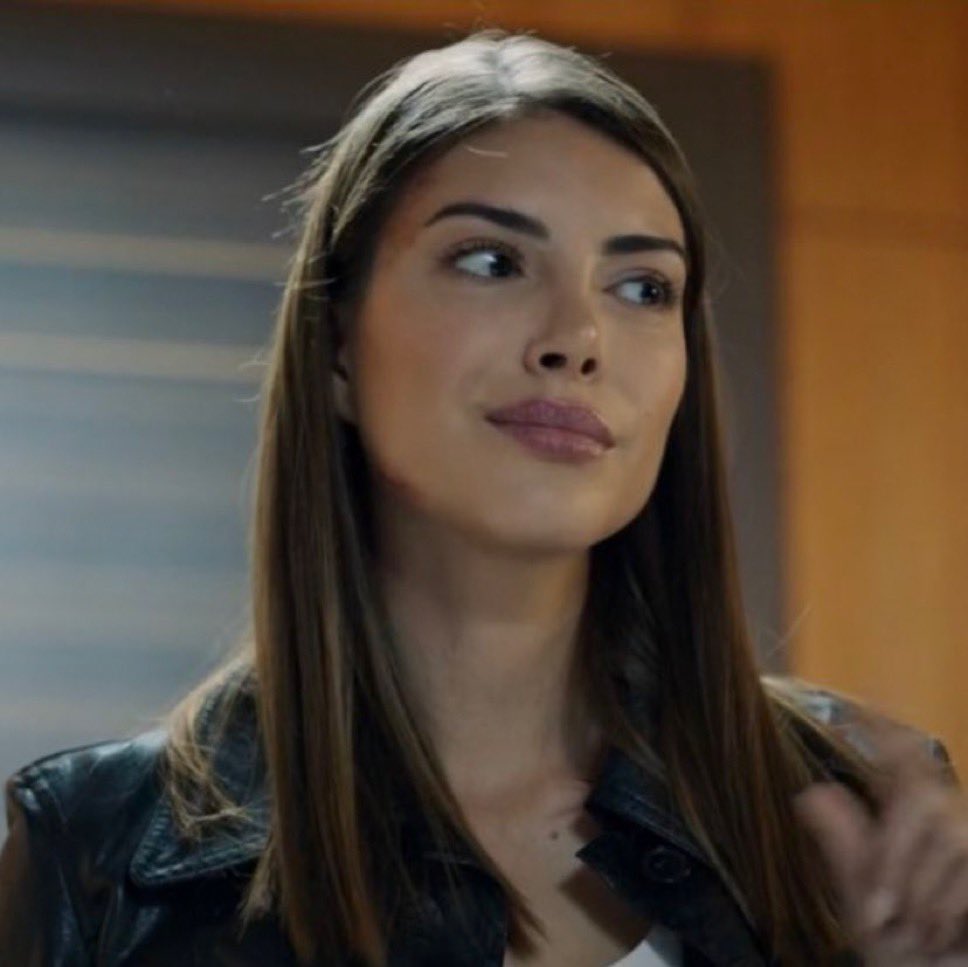 withbaysal's tweet photo. Deniz Baysal as Zehra Balaban is the ultimate girl crush 🤤 https://t.co/RSD9H1aKYU
