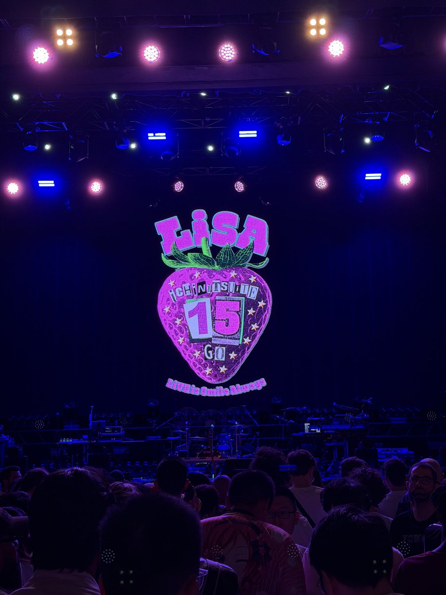 DavideKpop's tweet photo. Who’s ready for @LiSA_OLiVE tonight in London?! 🇬🇧❤️‍🔥

📸 ✍🏻 Photos and review coming very soon! 
Stay tuned 👀 

#LiSA_EUROPEandUKtour 
#LiSA #LiSA15 
@TroxyLondon https://t.co/8RkYn0gkBp