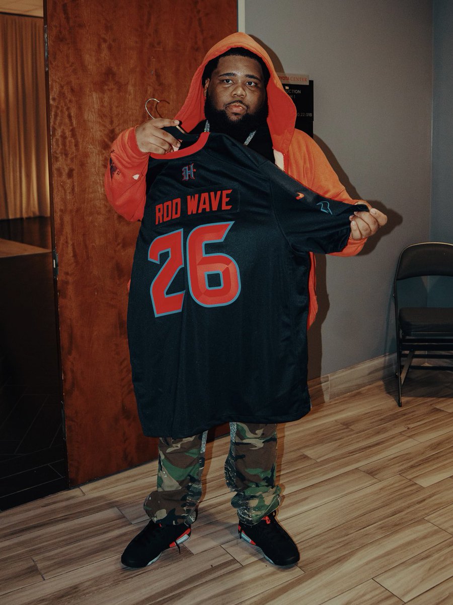 HoustonTexans's tweet photo. Rod Wave 🤝 H-Town https://t.co/H0sT5IjyPd