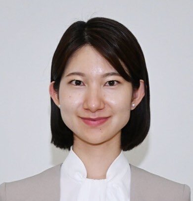 kakoeshi's tweet photo. 佐々木彩乃氏については本人がどれだけ弁解しようとも、
閉鎖的な中国国内で、
その中でも特に閉鎖的な大学内で、
シュワルツマンスカラーズ・プログラムという中国寄りな教育を受けているというのは事実。
近年の中国に不信感を高めている我々国民からしたら警戒せざるを得ない。
#福岡市長選 https://t.co/PGhOAn3f9t