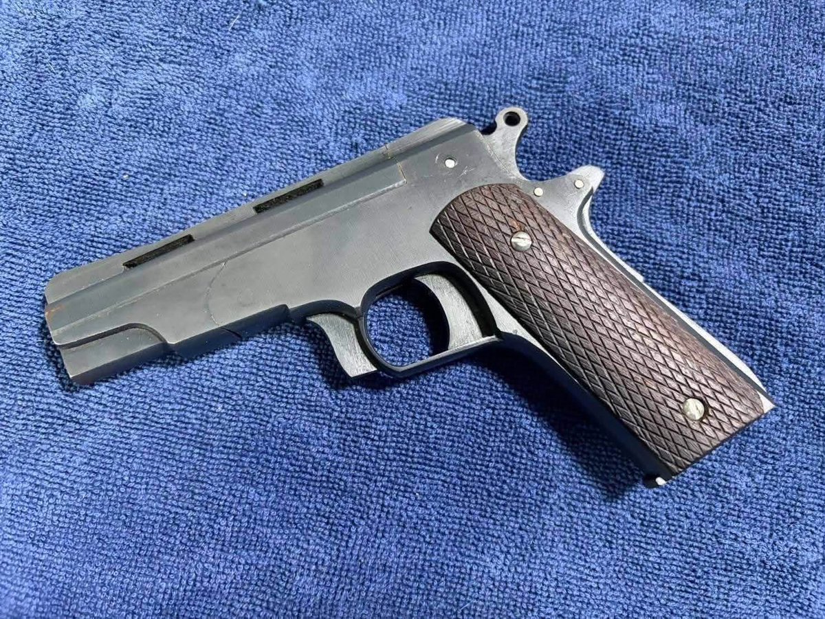 GunGunuvee's tweet photo. ขายหักลำ38ราคา5500บาทสถาพใหม่ระบบ100สนใจงานติดต่อแอดไลน์🆔gun357✅💯
#ปืนเถื่อนส่งจริง #ปืนหลุดจำนำ #ปืนมีทะเบียร
#ปืนไม่มีทะเบียร #ปืนราคาถูก #ปืนเถื่อน
#ฟีดดดシ゚ypシ゚  #ฟีดดดดด  #เปิดการมองเห็น https://t.co/XNmHMB7hXe