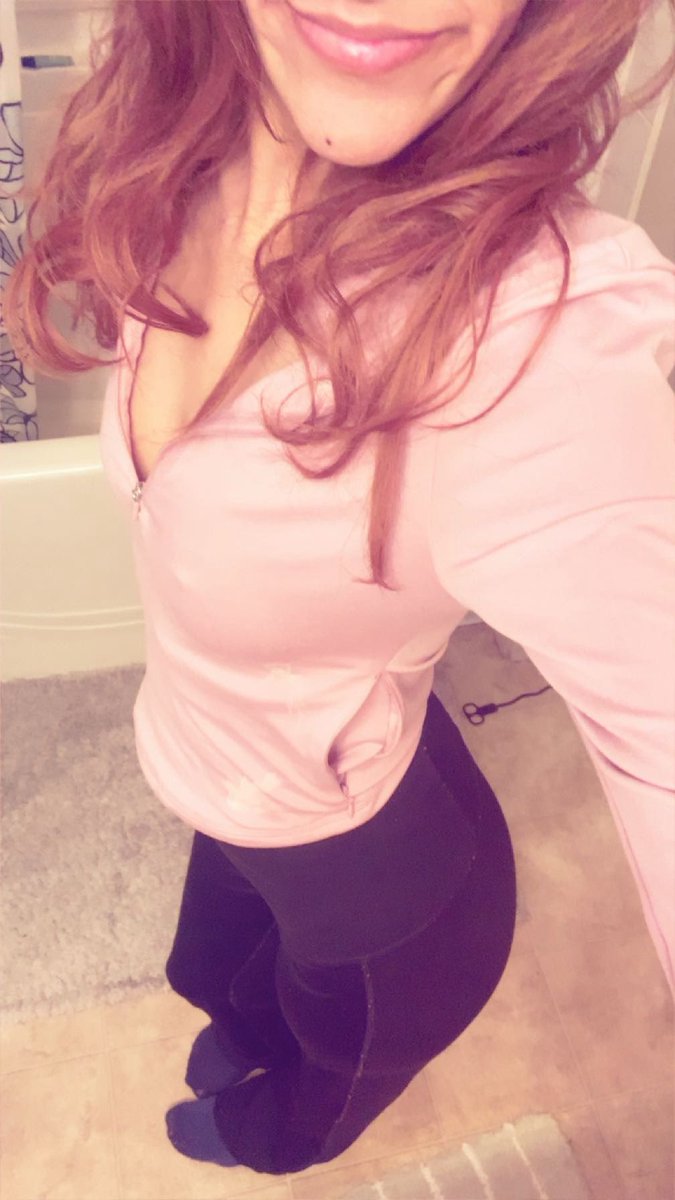 mamasxo10's tweet photo. Spoil a baddie   ೀ⋆｡˚ෆ⊹.ᐟ 

#findom https://t.co/aqlrHPOC2L