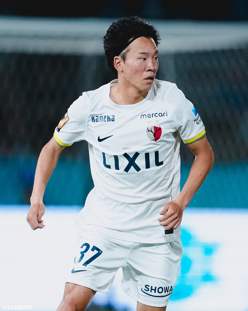 J_League's tweet photo. 🎂 HAPPY BIRTHDAY 🎂

本日9月23日は
鹿島アントラーズ
広瀬陸斗 選手の31歳の誕生日です👏

広瀬選手、
おめでとうございます🎊

@atlrs_official
#Ｊリーグ https://t.co/ntrYRO5NDS