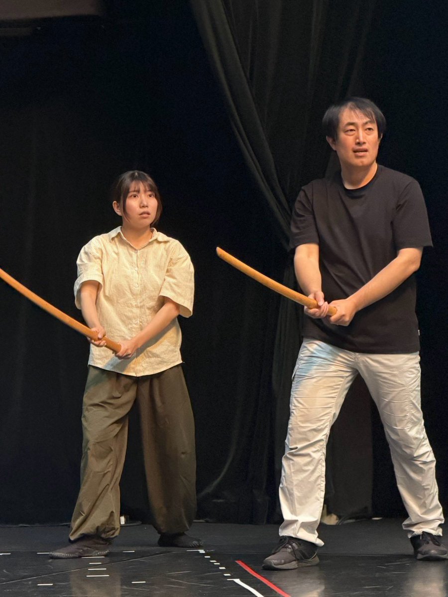 HiroyaOkada's tweet photo. 稽古場絵日記 https://t.co/x48XYQP75a