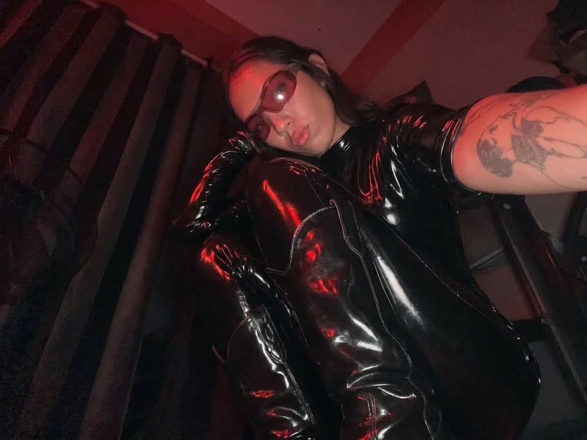 VascoLx's tweet photo. 🙇‍♂️🙏 SUBMIT to the hottest most powerful majestic tgirl Domme 🥵 @Servejinxx @allforjinxx

She deserves your money more than you 💸👠and you know it ✨️

Findom asianfindom paypig atm whalesub trans TS tgirl brat cbt sph cei joi forcedbi feetworship feet girlcock latex boots https://t.co/LL6BxvJEcW