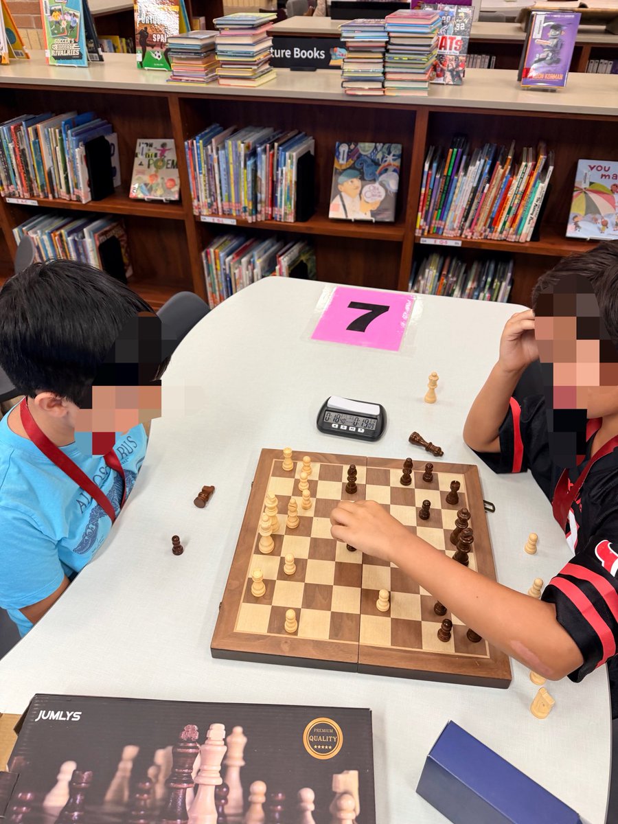 BeckJHLibrary's tweet photo. Thank you @PTABeck for our new chess clocks! Our Checkmates found them right away and immediately started using them! @BeckJuniorHigh @katy_libraries @librarianerh #katylibraries #connectatbeck https://t.co/S4haMIoFDX